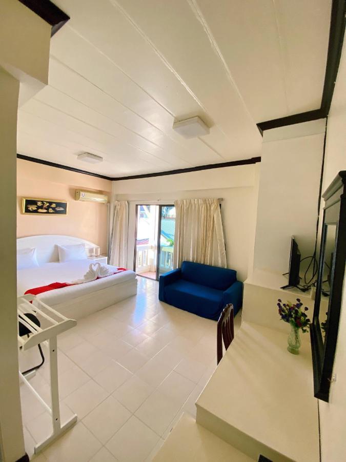 Holidays House Karon Exterior photo